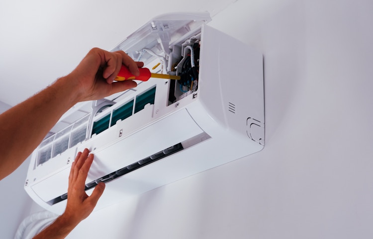 Comment la climatisation améliore la qualité de l'air intérieur