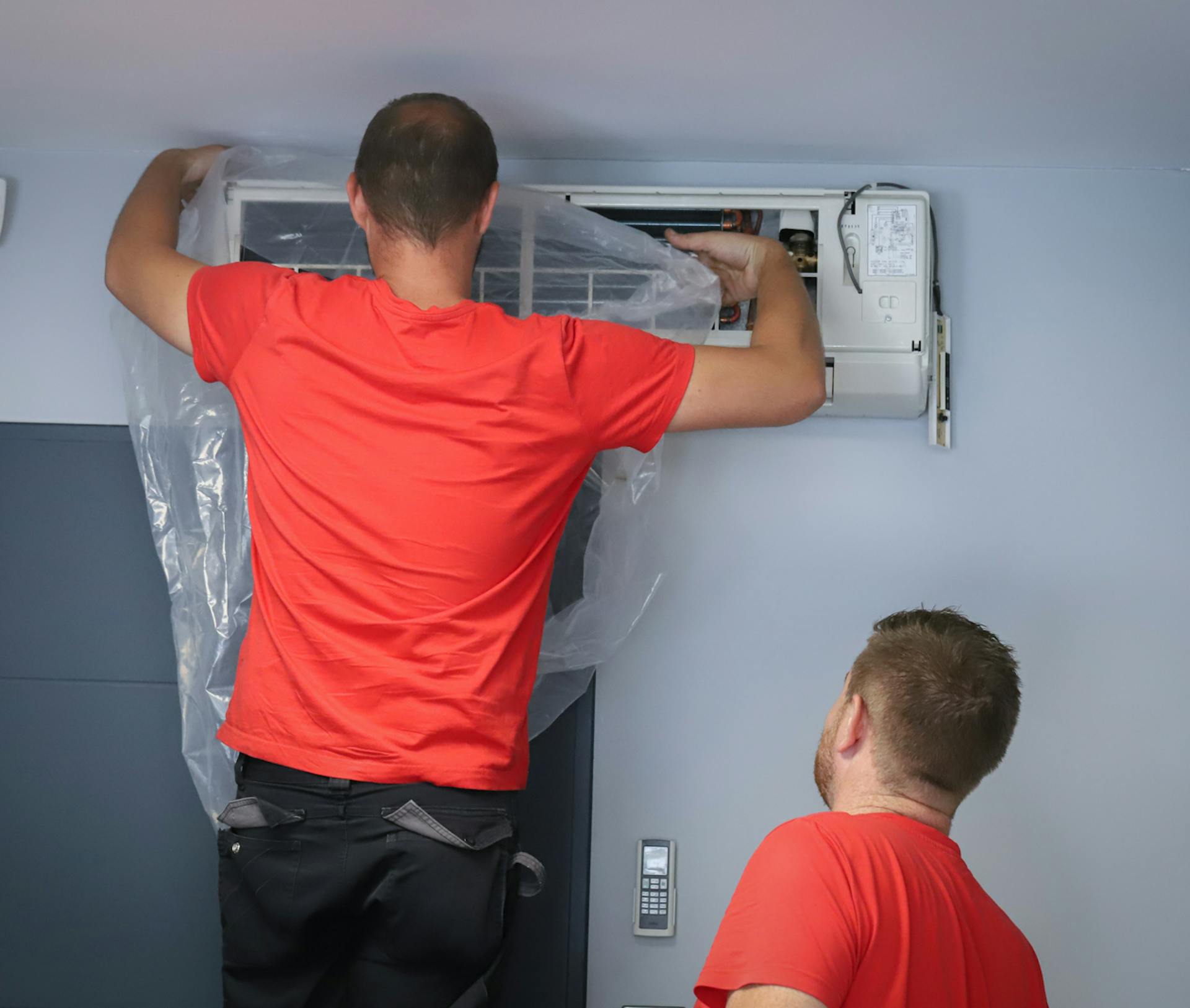 GD Energies, experts RGE à Nîmes, assure l'entretien de votre climatisation réversible. 