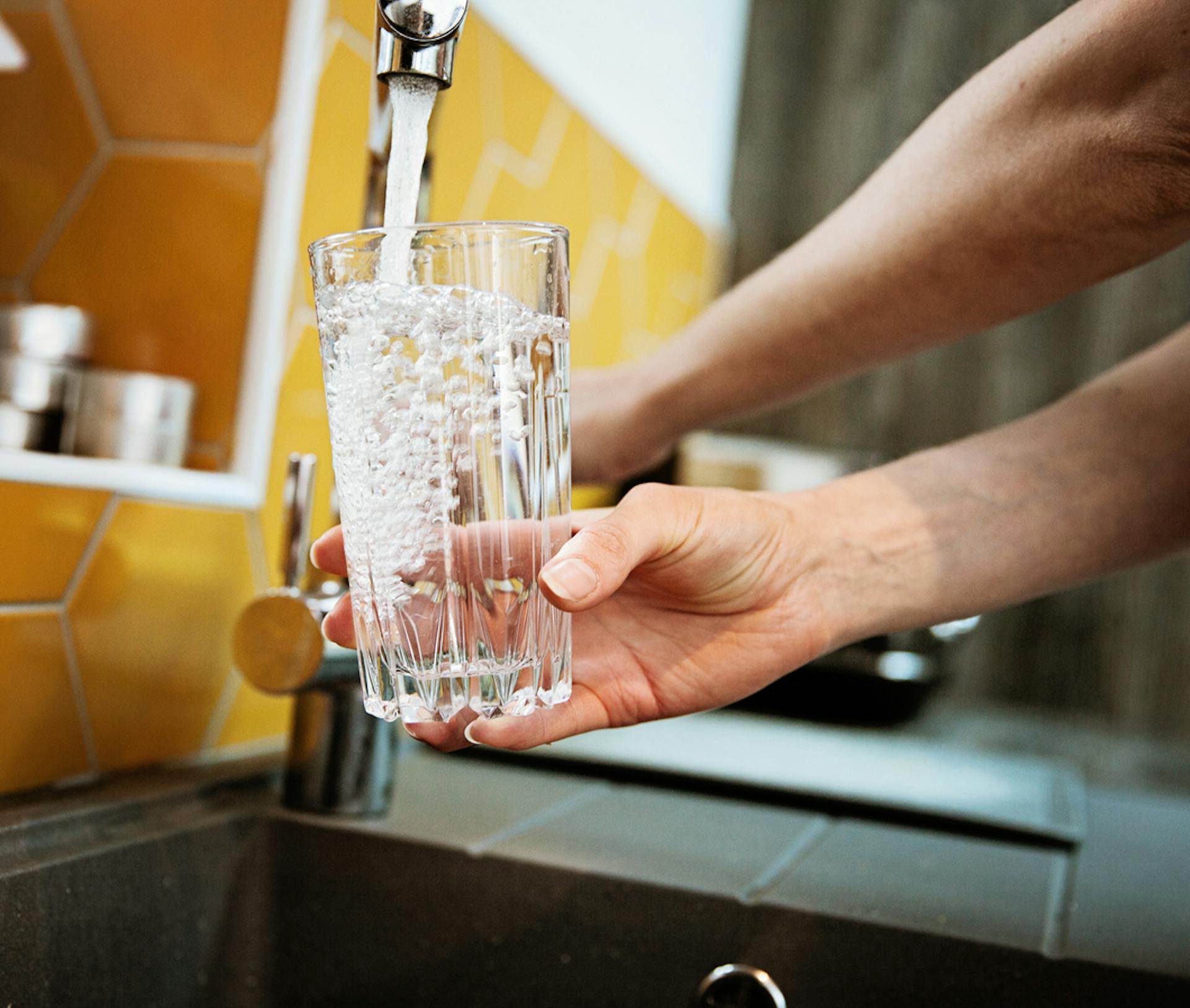 GD Energies installe des adoucisseurs d'eau pour une eau douce et sans tartre à Nîmes et dans le Gard.