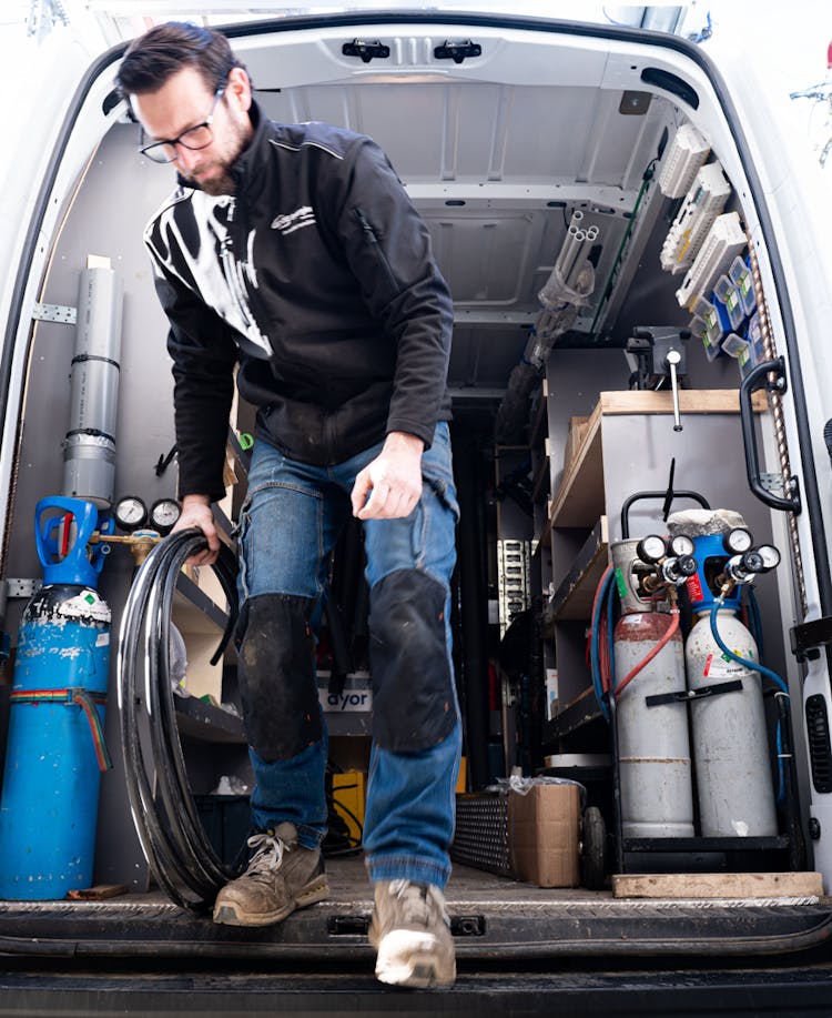 Installation et remplacement de votre chauffage ou climatisation autour du Mans et dans la Sarthe