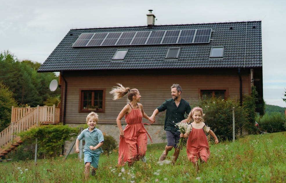 Sol&moi : kits solaires photovoltaïques à Lyon - Dès 6990€