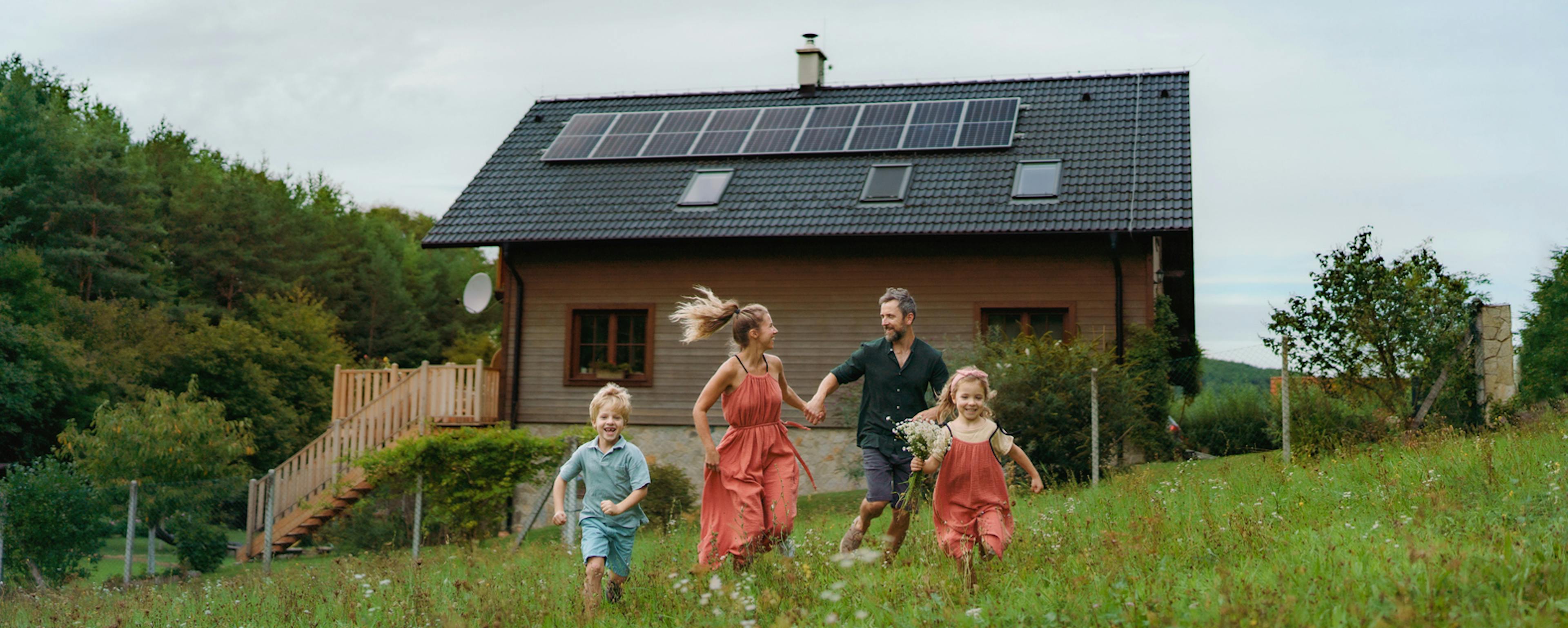 Sol&moi : kits solaires photovoltaïques à Lyon - Dès 6990€