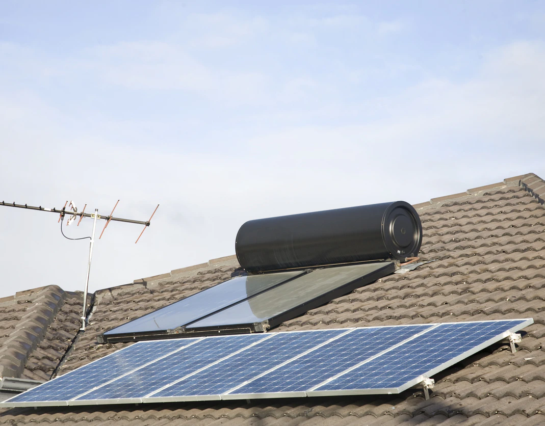 Expert installation de panneaux solaires photovoltaïques à Lyon, Saint-Genis-Laval, Tarare, Neuville-sur-Saône