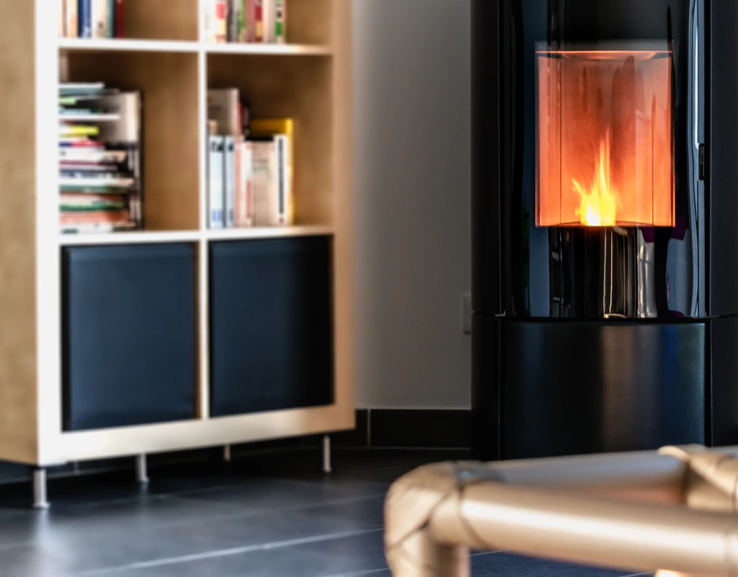 Expert des poêles à bois et des poêles à granulés près de Lyon : Tarare, Tassin, Ecully, l'Arbresle, Roanne, Mably, Charlieu, Anse, Neuville-sur-Saône, Villefranche, Mont d4or, Oullins, Saint-Genis-Laval