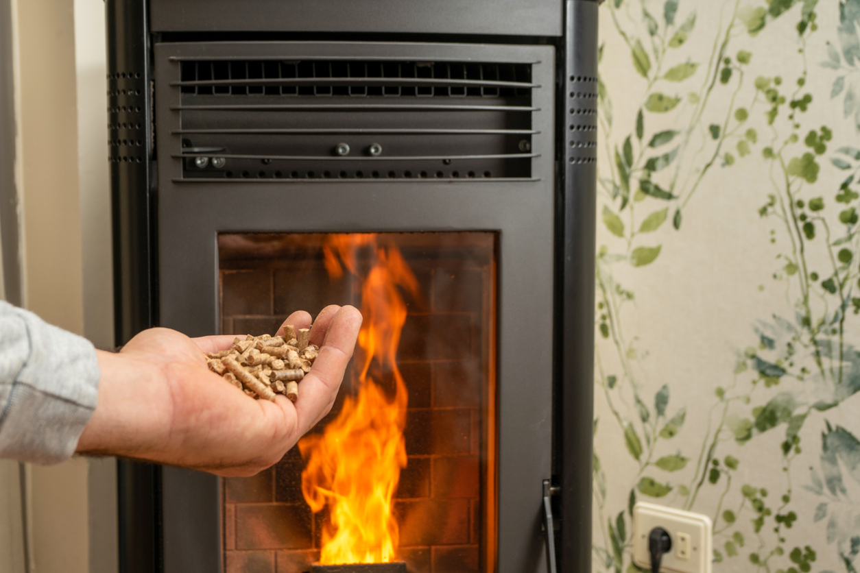 Expert des poêles à bois et des poêles à granulés près de Lyon : Tarare, Roanne, Anse, Trévoux