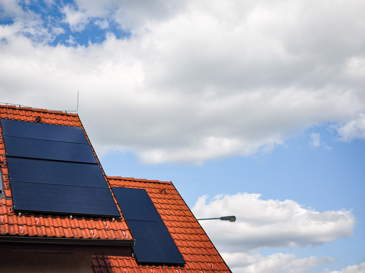Votre expert en installation de panneaux photovoltaïques à Lyon, Trévoux, Chaponost, Dardilly...