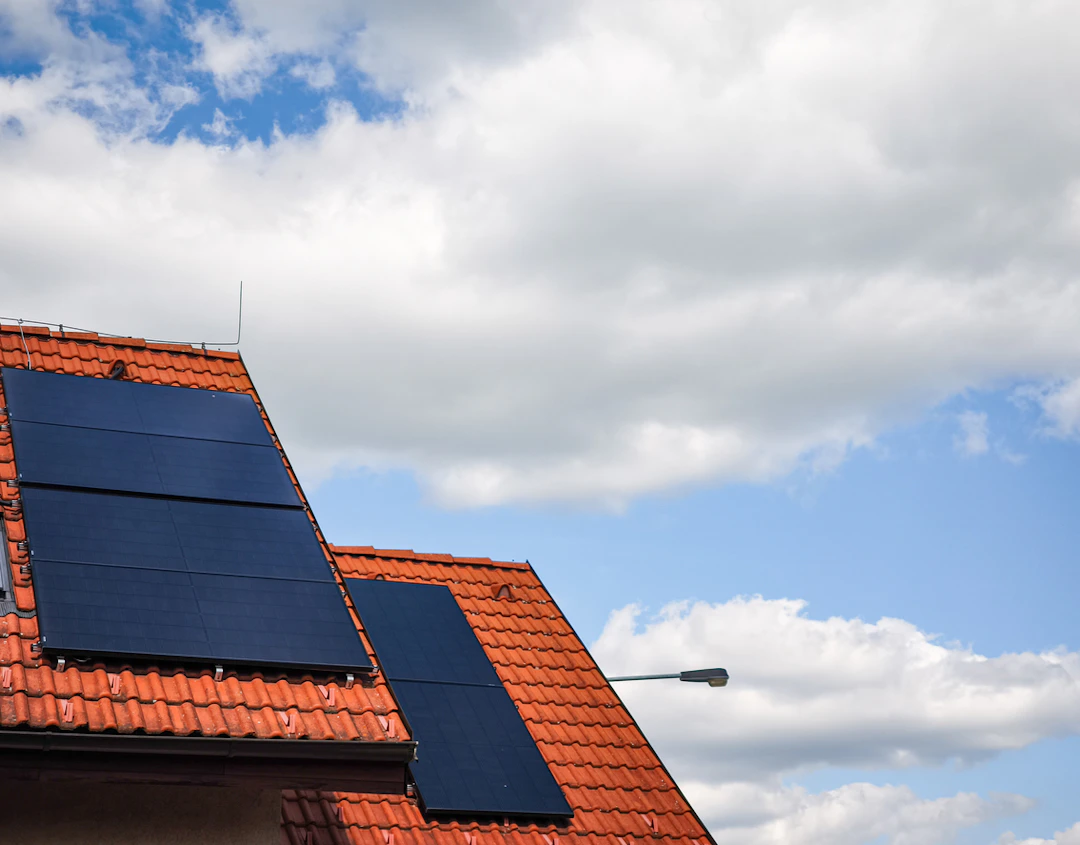 Votre expert en installation de panneaux photovoltaïques à Lyon, Trévoux, Chaponost, Dardilly...
