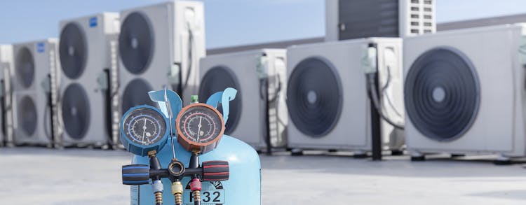 Entretien de climatisation en Isère avec Roussin Energies