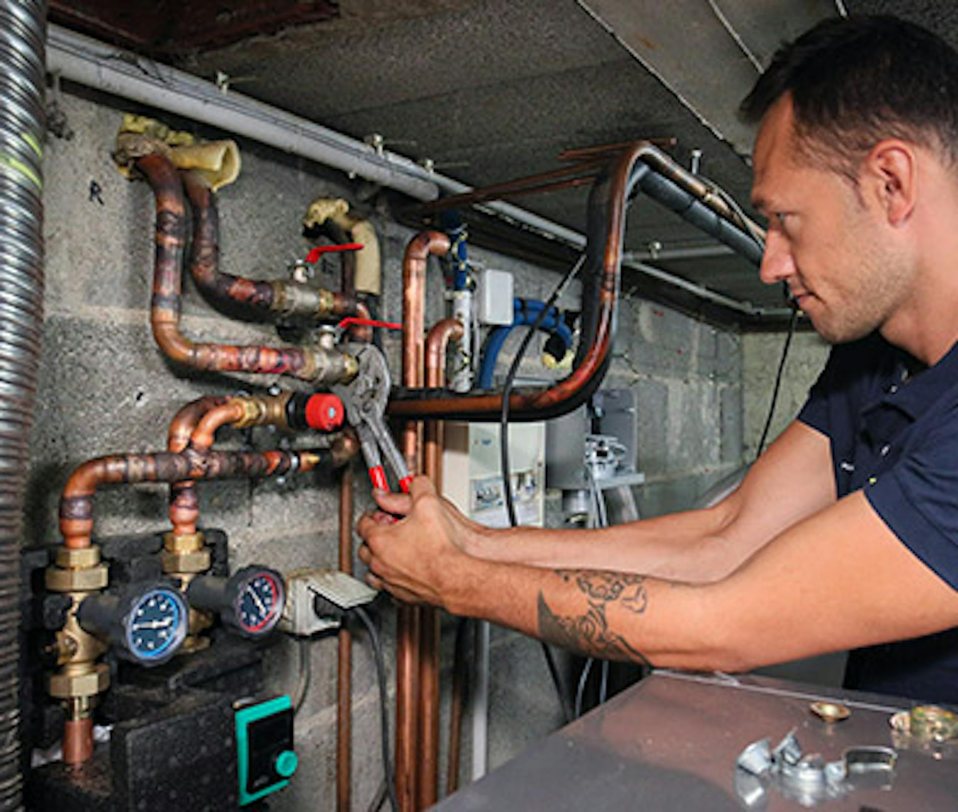 SMT Energies vous propose un contrat d'entretien pour votre chaudière granulés