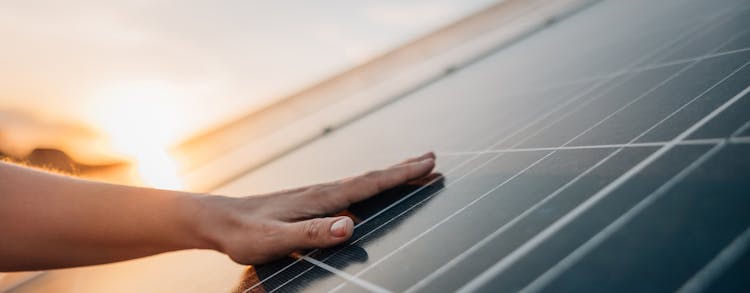 SMT Energies vous conseille sur vos panneaux solaires dans la Loire.