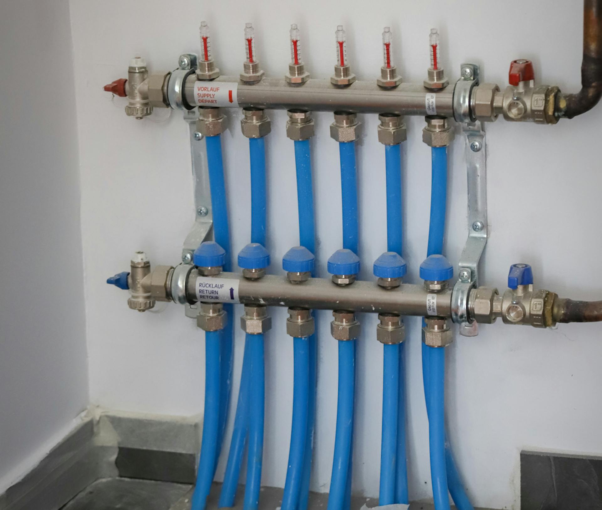 SMT Energies vous propose un contrat d'entretien pour votre plancher chauffant