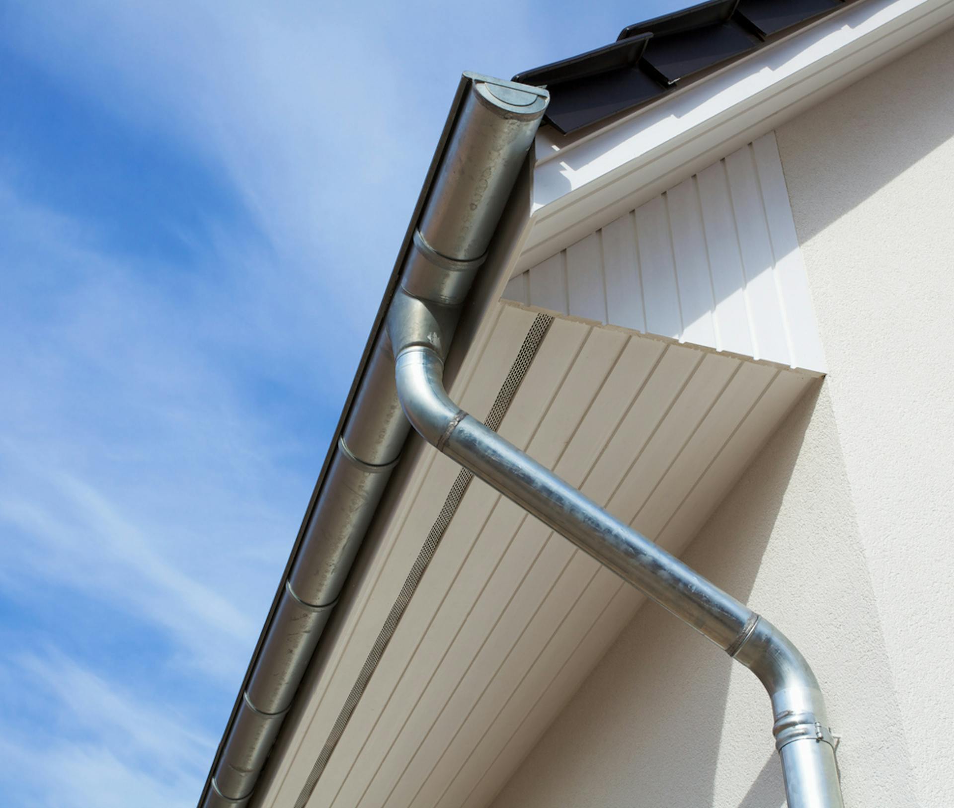 Découvrez notre gamme d'équipement de zinguerie