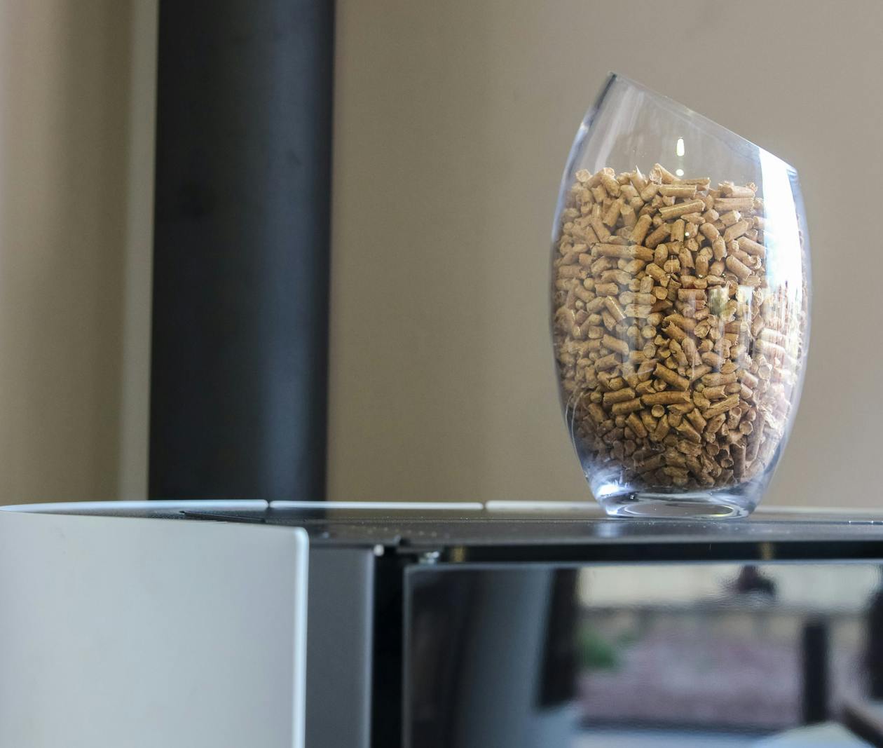 SMT Energies installe chez vous le poêle adapté à vos besoins