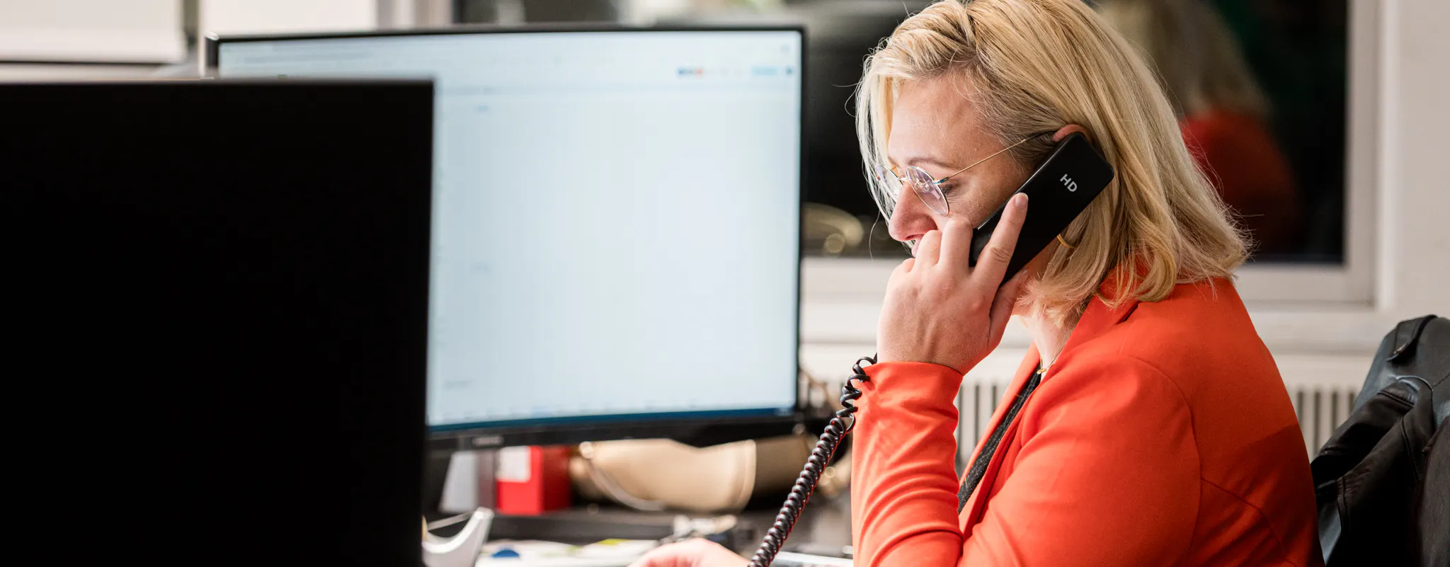 Responsable de suivi client au téléphone : gestion des demandes et planification des rendez-vous, demandes d'aides financières