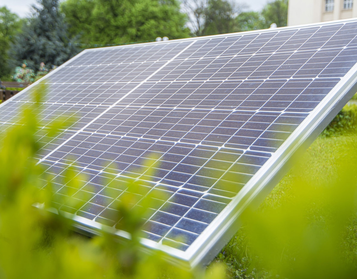 Image 3 - Panneau solaire au sol : avantages & inconvénients