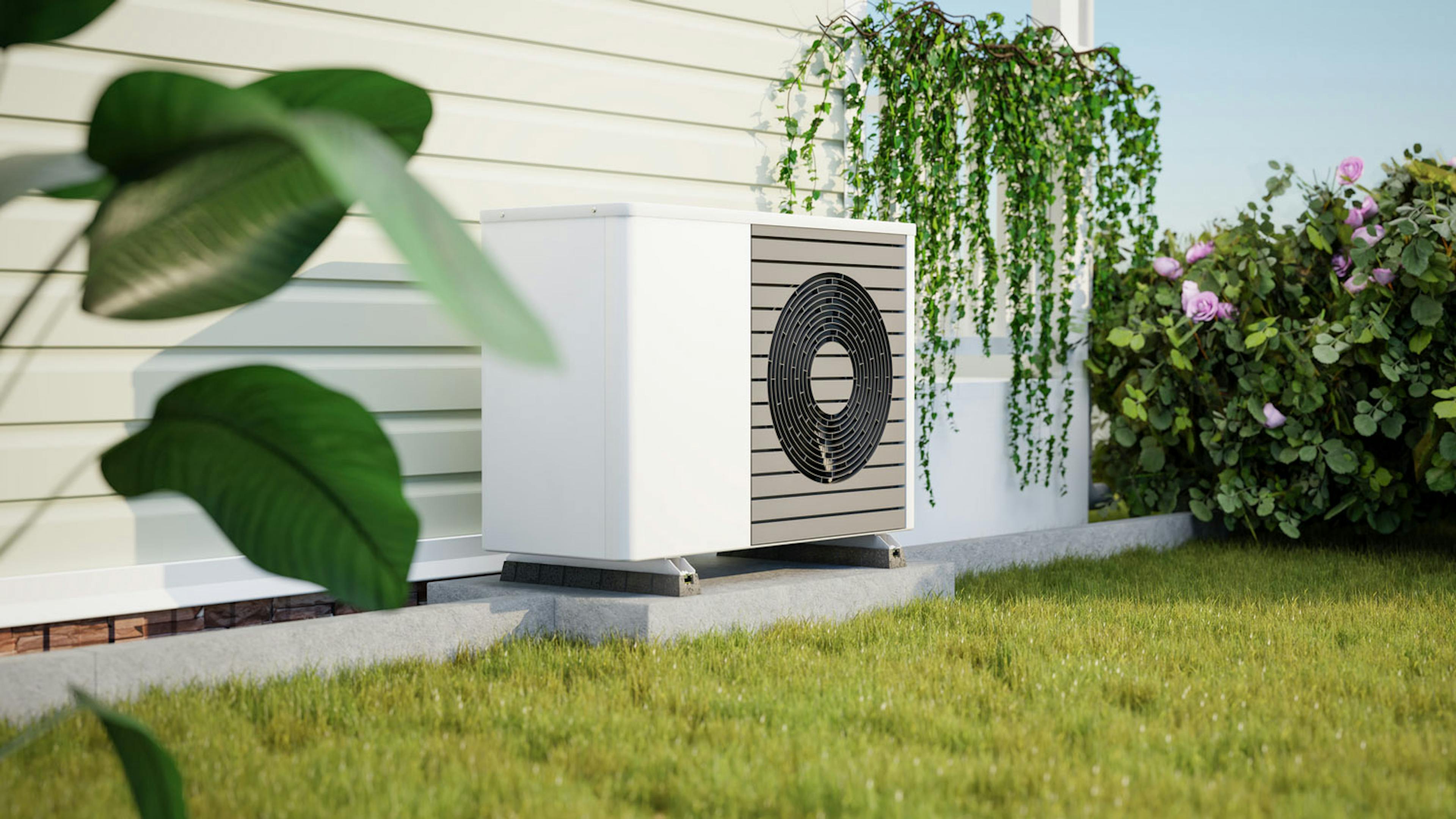 Comparatif : quels sont les avantages et inconvénients d'une pompe à chaleur air-air et air-eau ?
