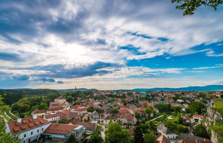 Rénovation énergétique et changement climatique : MaPrimeRénov’ à la croisée des chemins