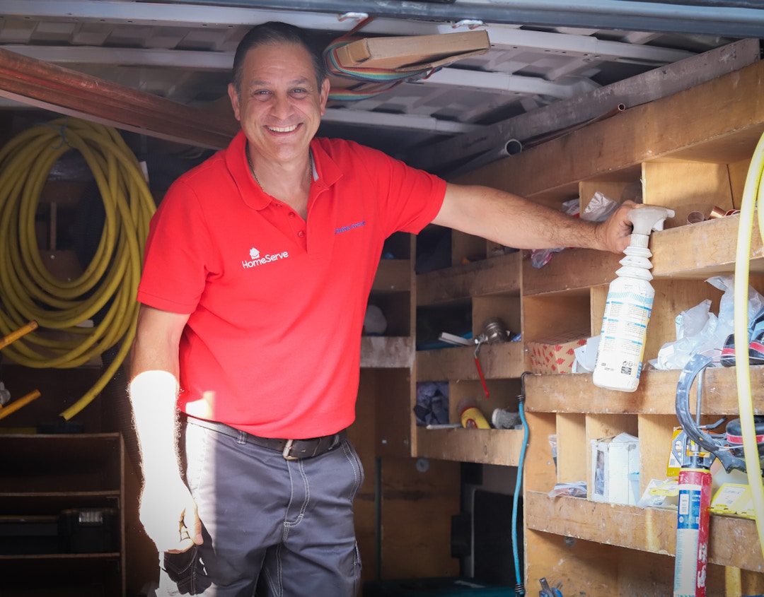 Technicien plombier chauffagiste pour le dépannage et l'entretien