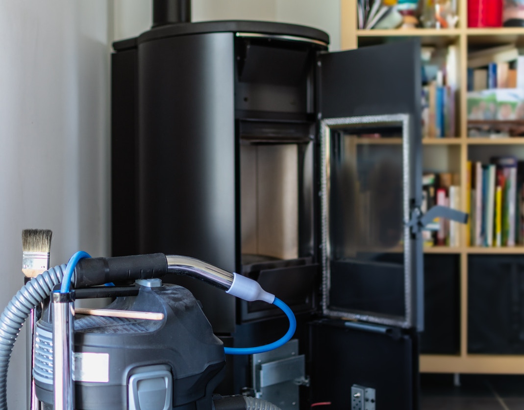 Entretien d'un poêle à bûches