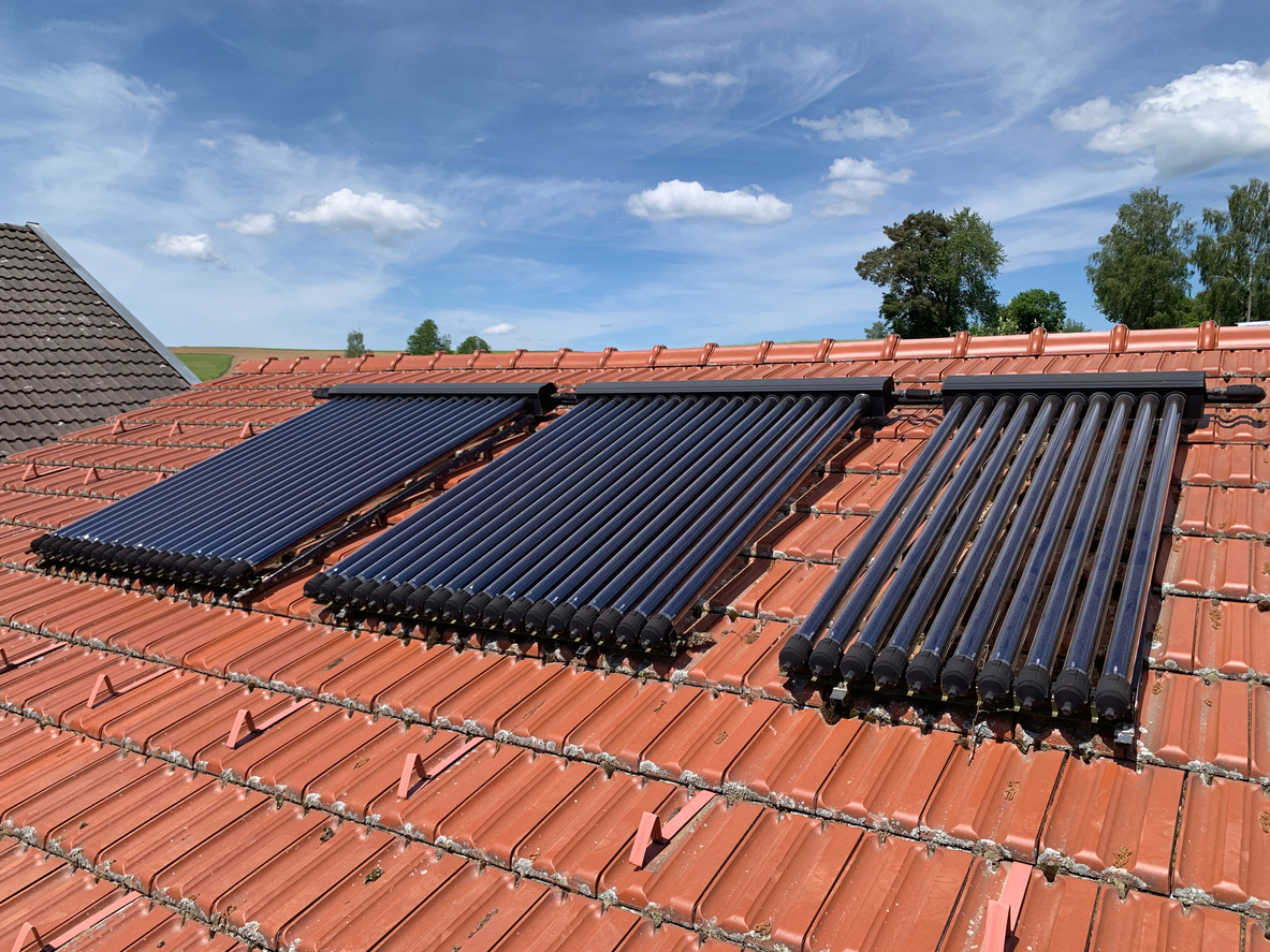 Panneaux solaires thermiques pour SSC et chauffe-eau solaire