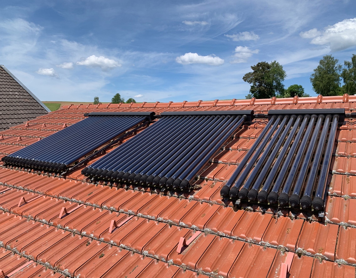 Panneaux solaires thermiques pour SSC et chauffe-eau solaire