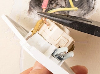 remplacement d'une prise électrique