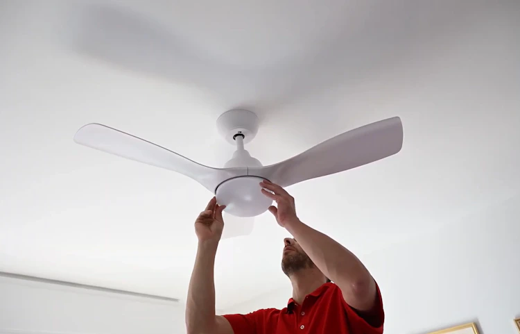 installer ventilateur plafond