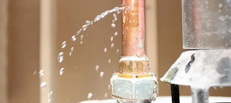 Réparation fuite canalisation alimentation eau apparente