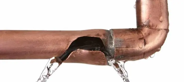 Réparation fuite canalisation alimentation eau non enterrée