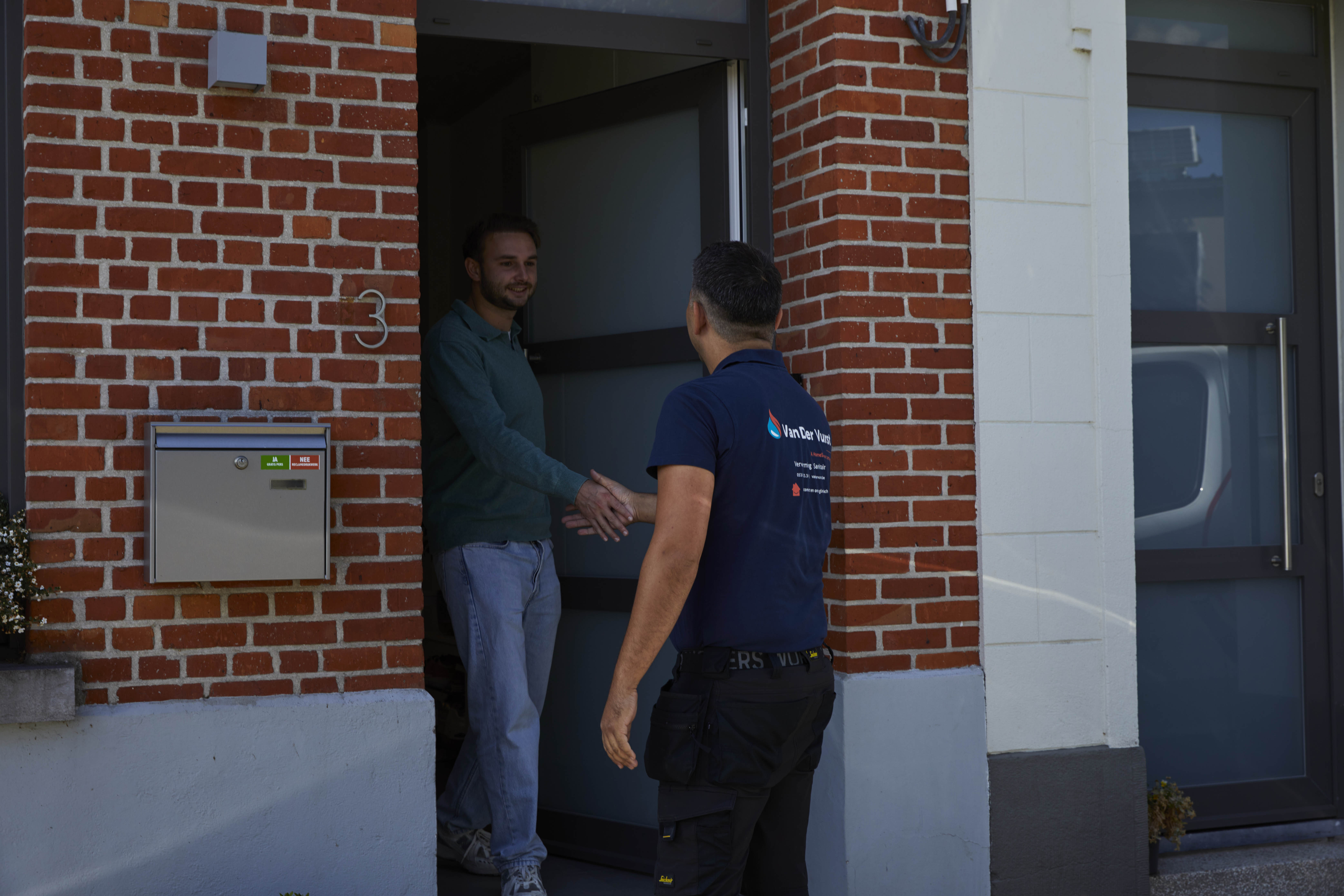 Medewerker en klant