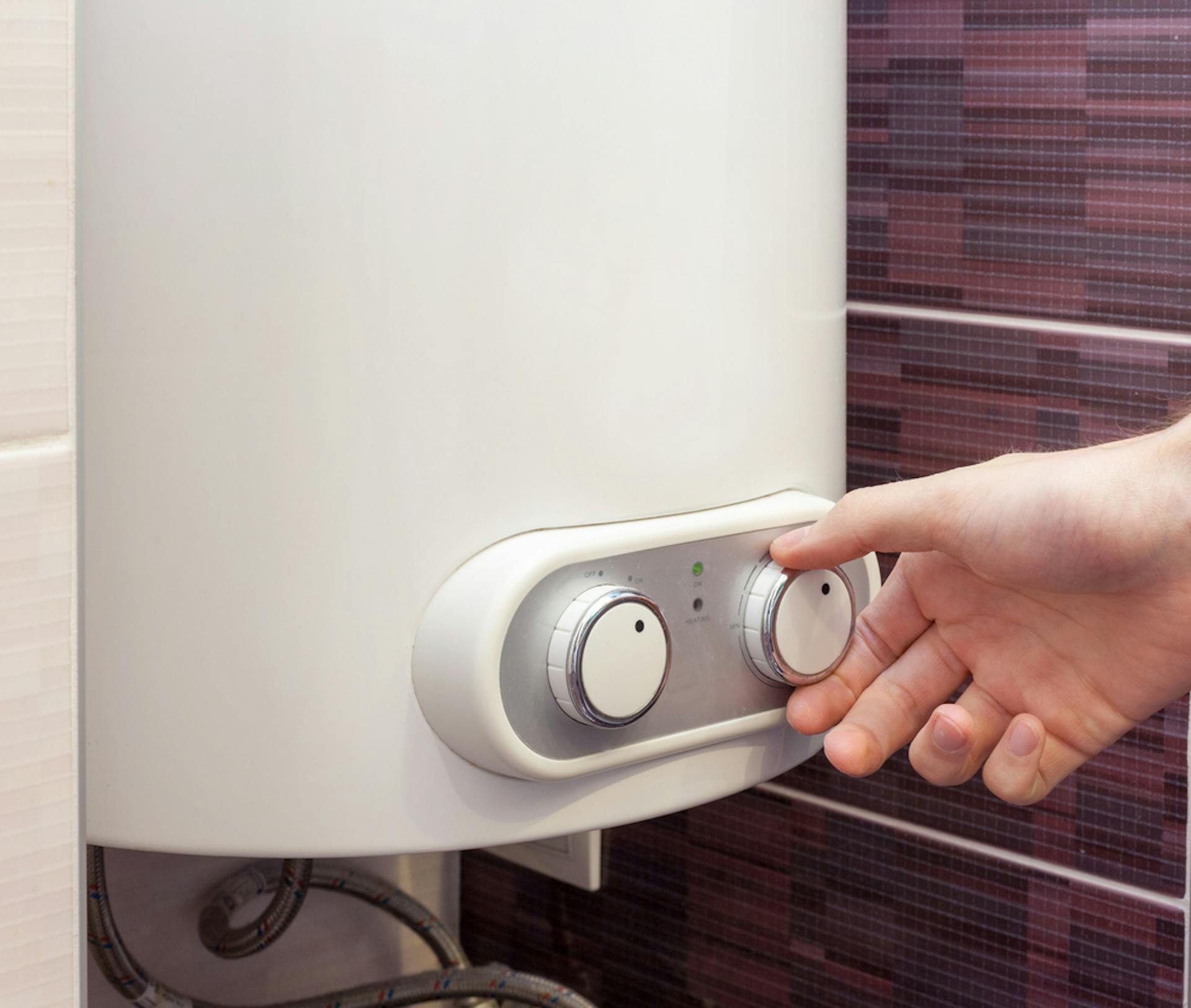 VB Gaz installe, entretient et dépanne votre chauffe-eau dans le 94.