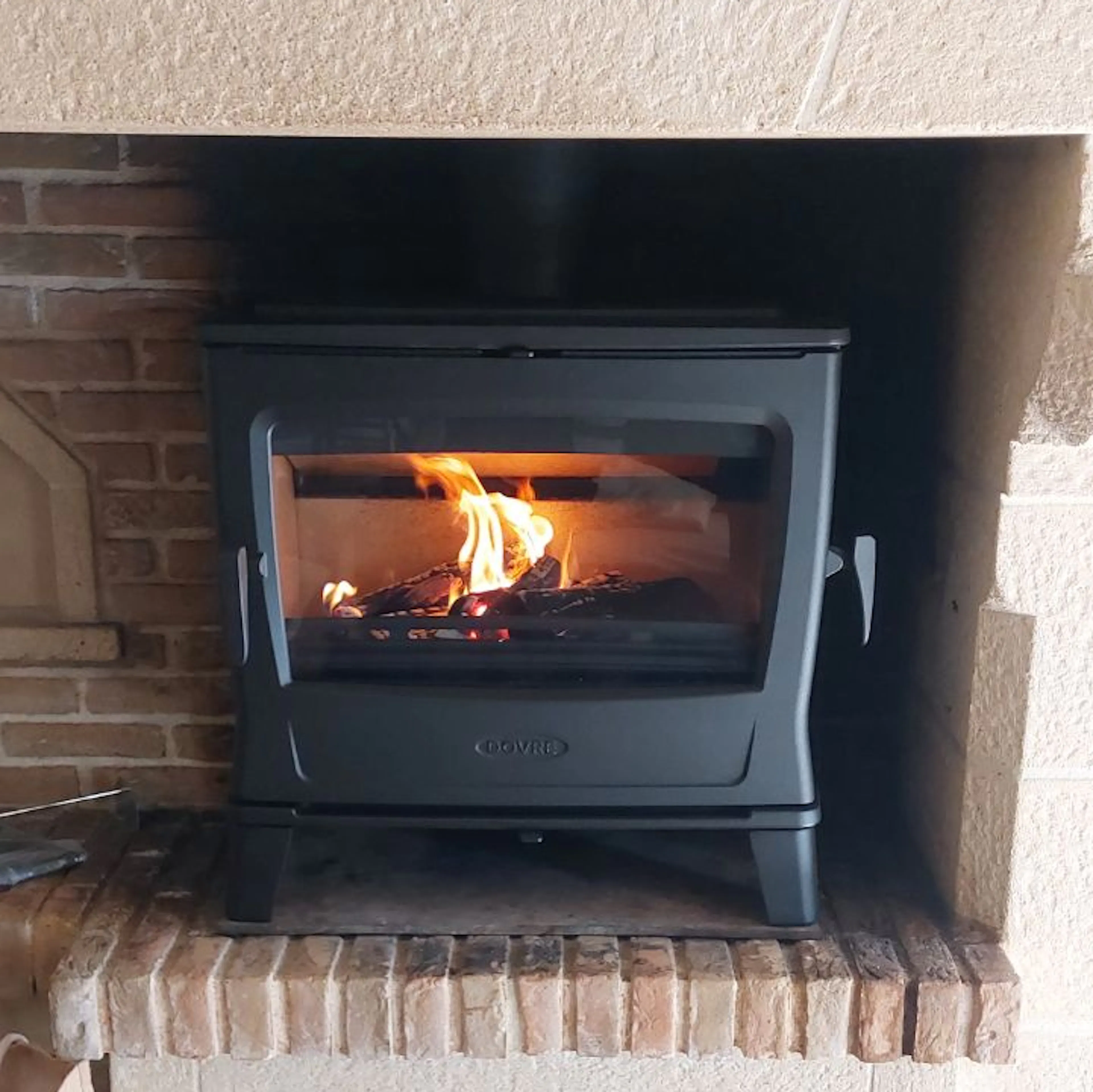 Poêle à granulés / bûches — photo 2