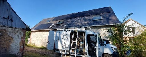 Pose de panneaux solaires près de Rouen par VIK Energies