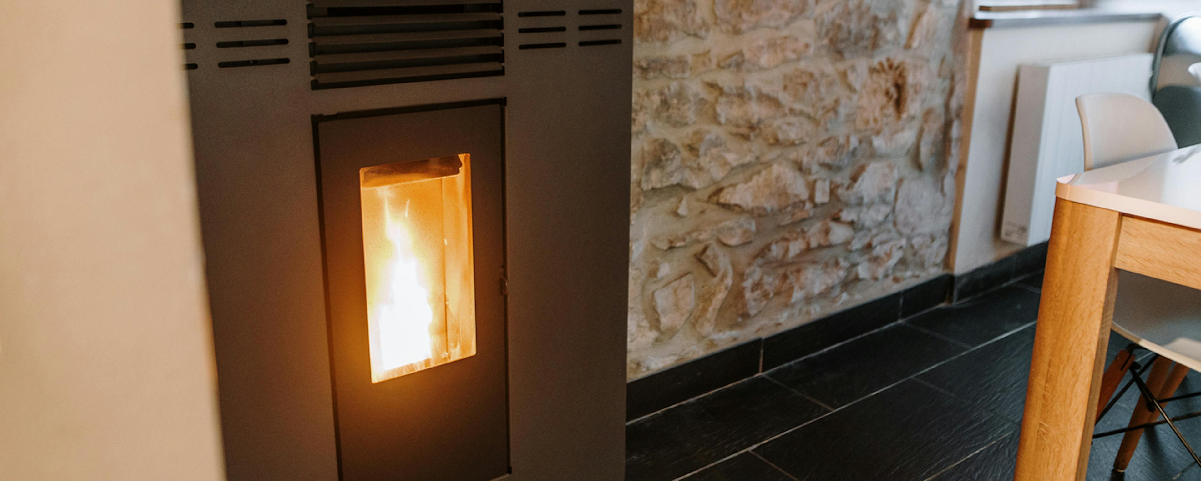 Installer un poêle à granulés dans une maison ancienne