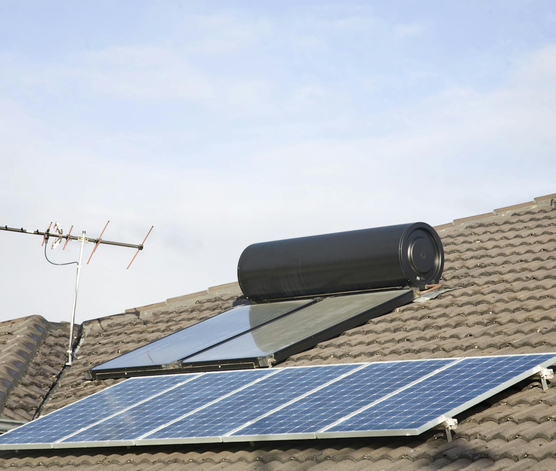 Chauffe-eau solaire et système solaire combiné : votre expert en Normandie
