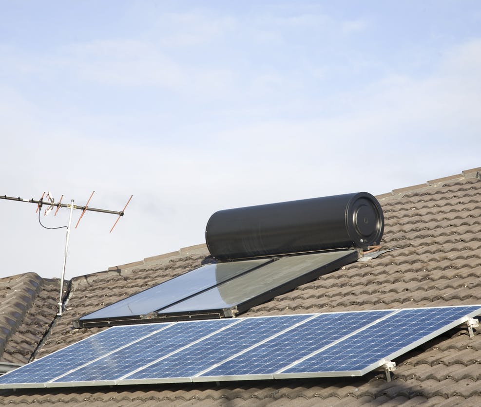 Chauffe-eau solaire et système solaire combiné : votre expert en Normandie