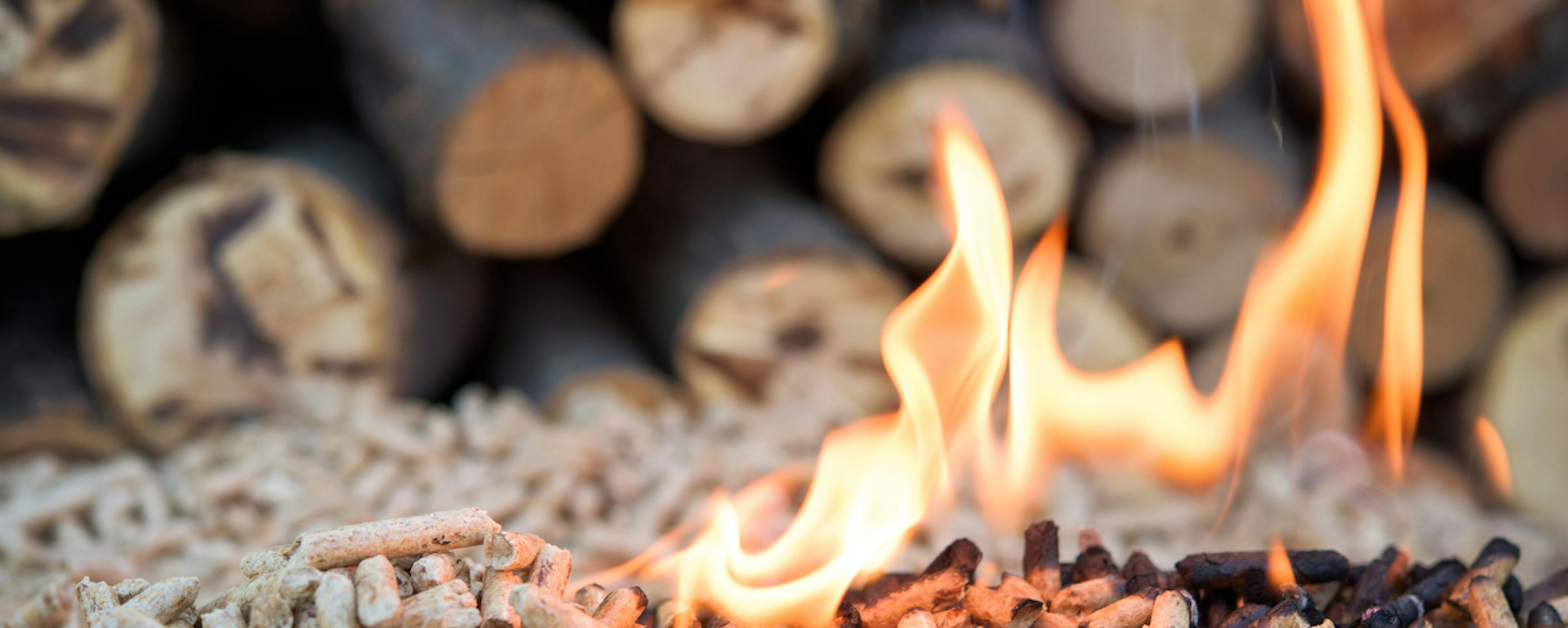 Les aides pour un nouveau système de chauffage bois en Normandie