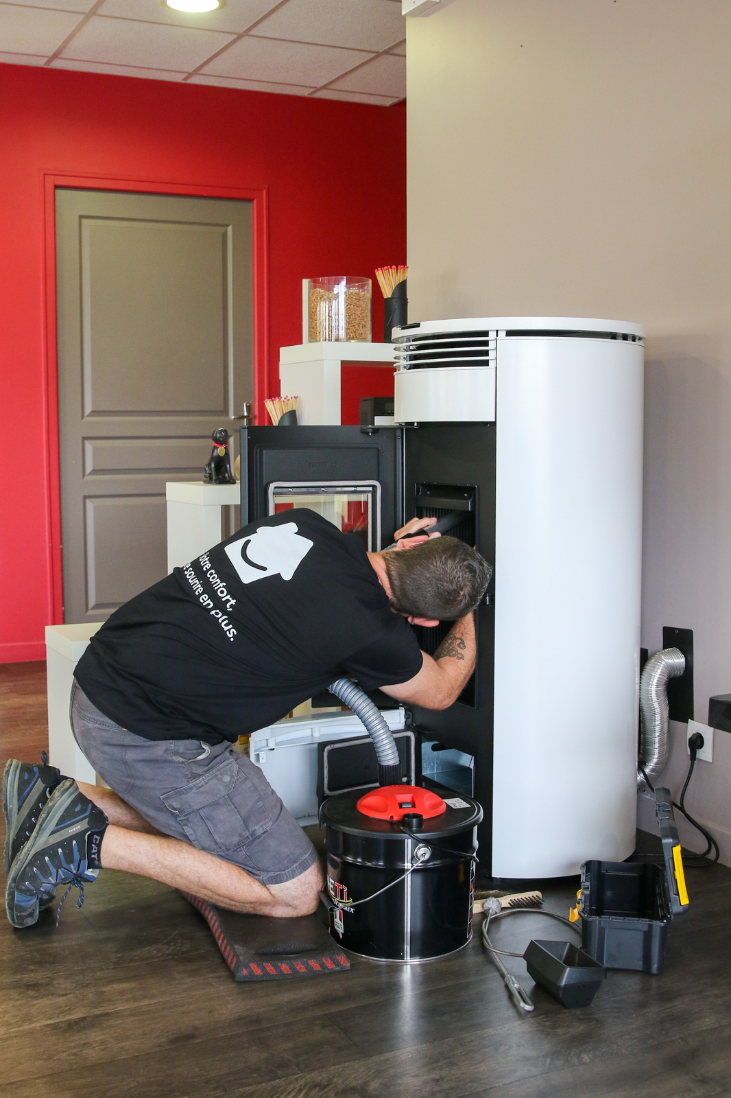 Dépannage d'un poêle par un technicien spécialisé VIK Energies