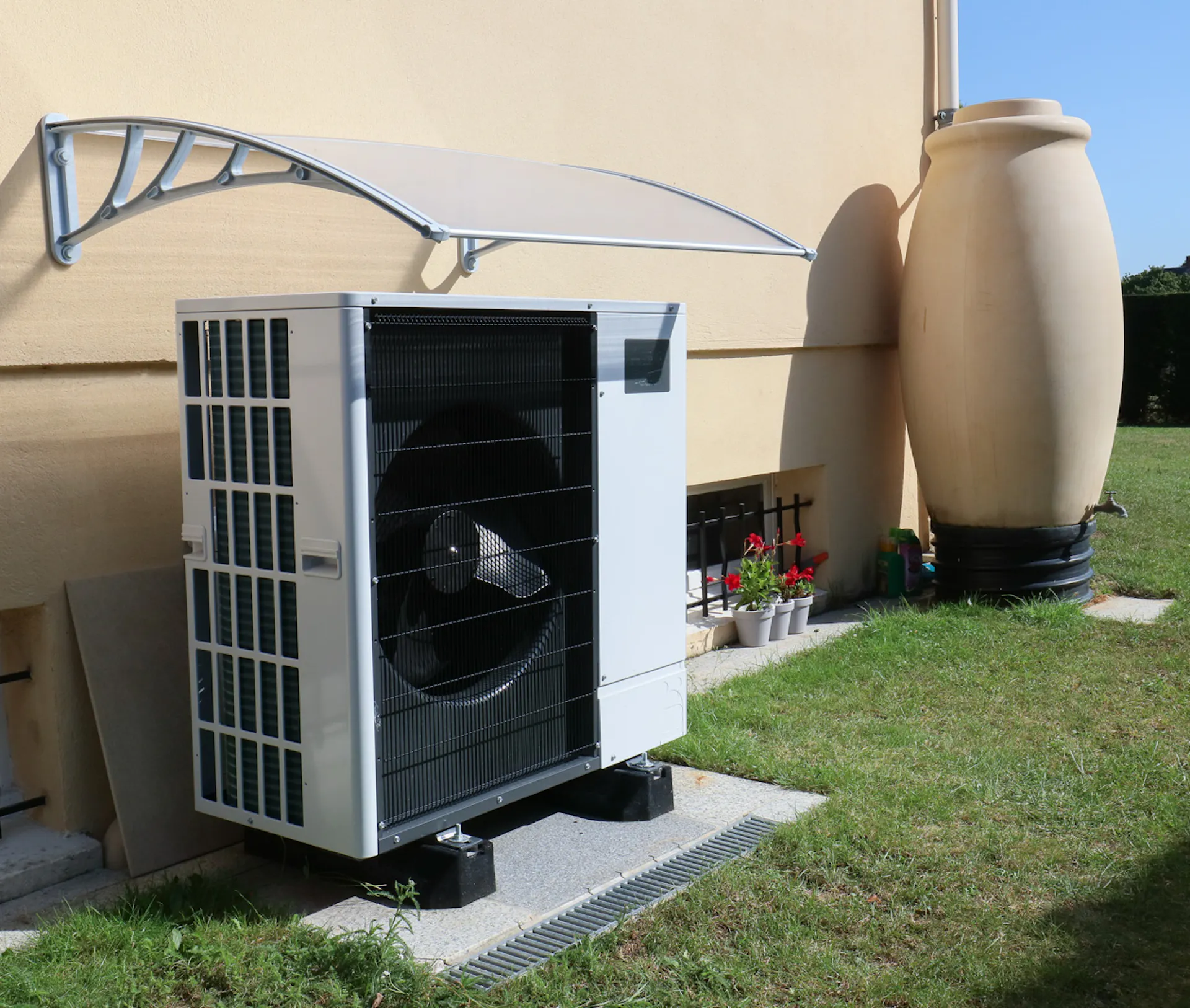 Installation de pompe à chaleur Mitsubishi par VIK Energies