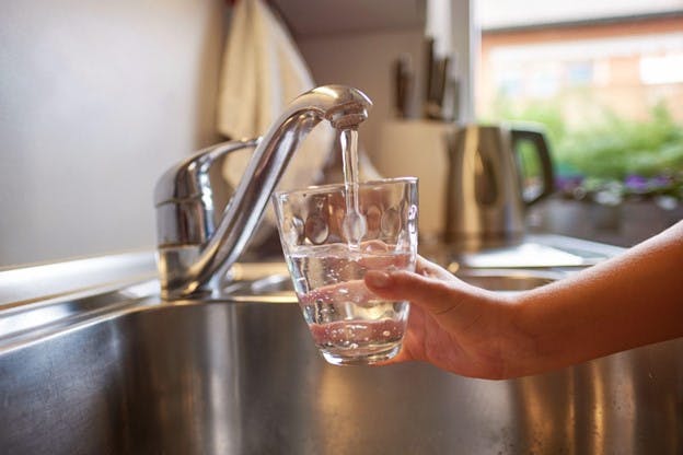 Dichloromethane Exposure Concern Women Gets Glass from Faucet