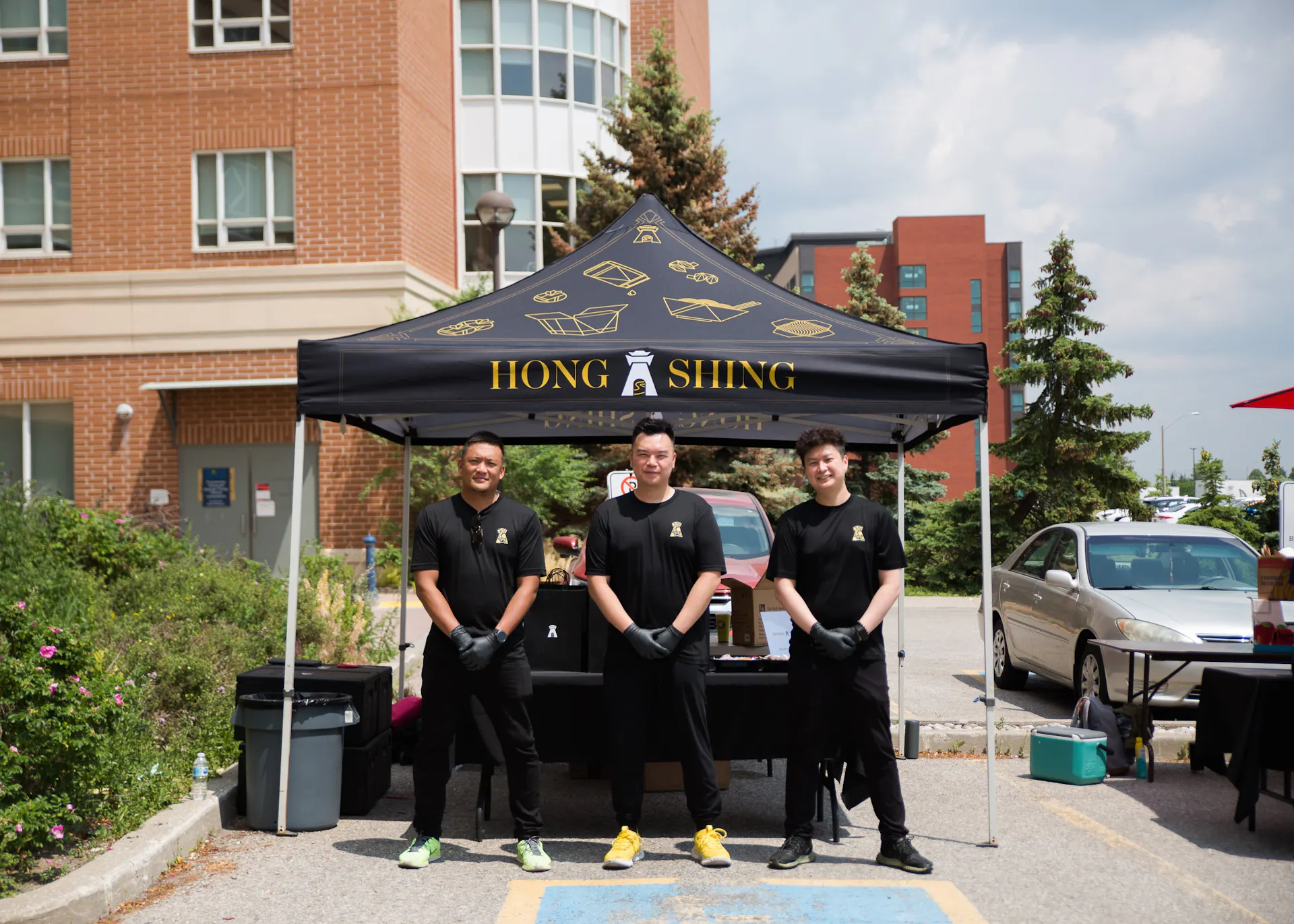 Best Chinese Restaurant in Toronto l Catering, Bar, Delivery | Hong ...