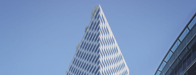 Vue depuis la rue des balcons de la tour HOPEN