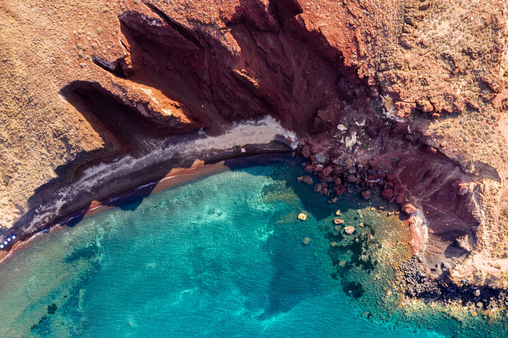 What's the best thing to do in Santorini? - Red beach from above