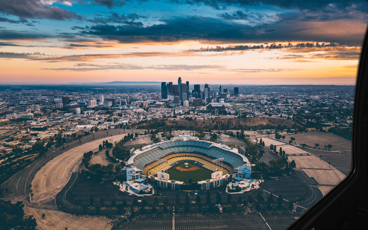 Los Angeles - Surf to City Adventure Tour