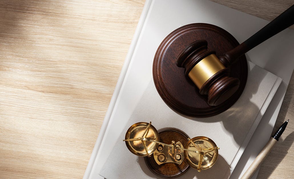 مبدأ هام حول سلطة المحكمة في تعديل الحكم أثناء نظر الاستئناف في غرفة مشورة