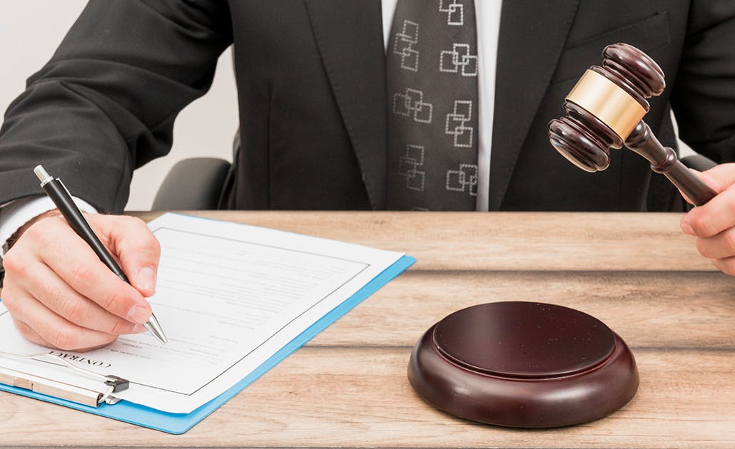 رجوع عن حكم من محكمة التمييز حول تاريخ العمولة وفترة السماع