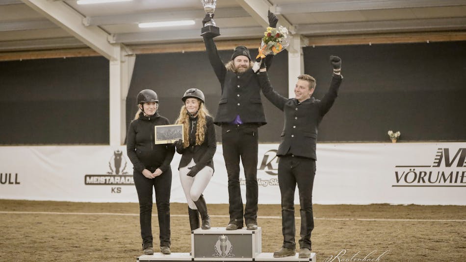 Team Íbíshóll on the Meistaradeils KS podium with their prizes.