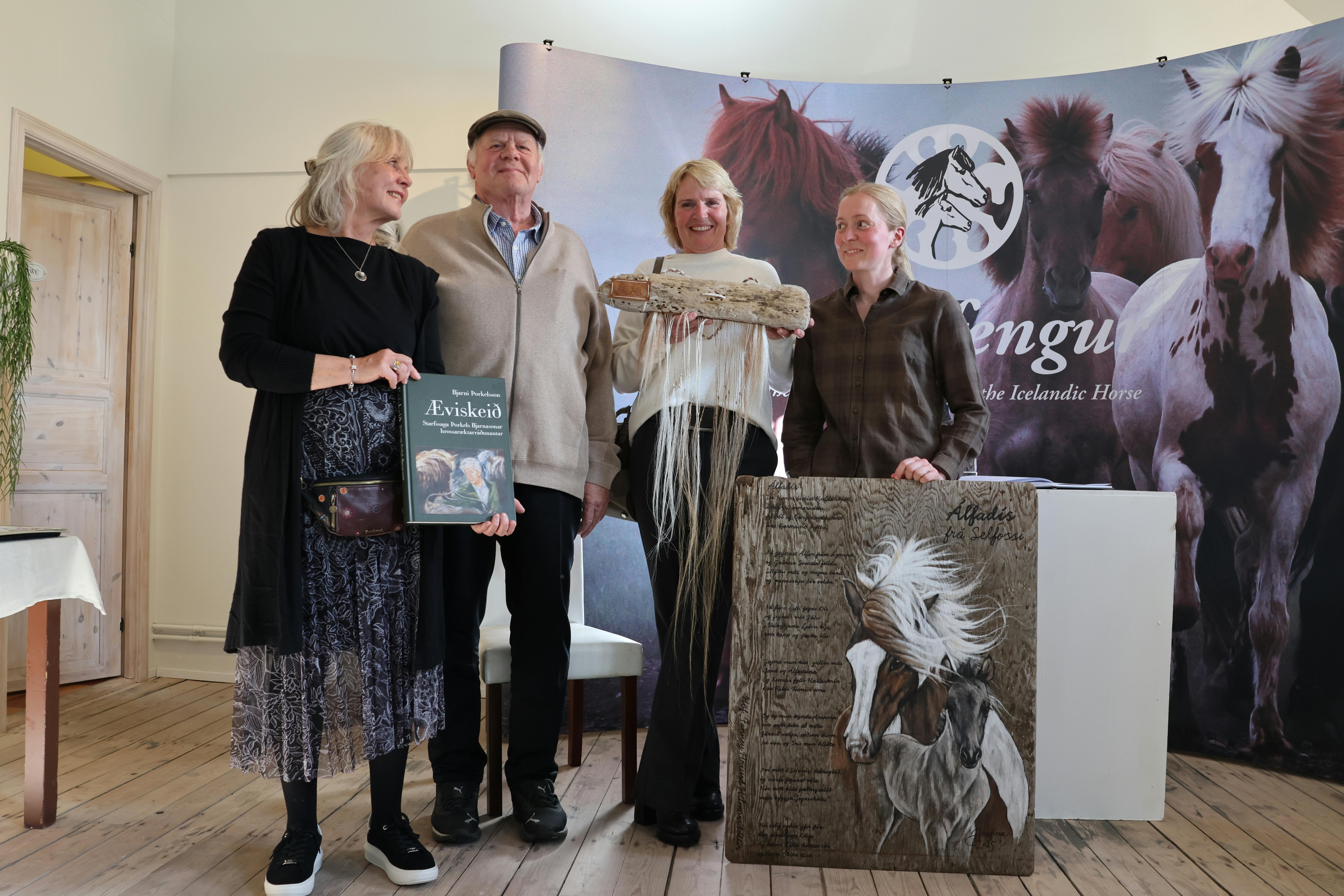 Kristín Halldórsdóttir, Bjarni Þorkelsson, Olil Amble and Brynja Amble Gísladóttir pose at the Icelanic Horse History Center.