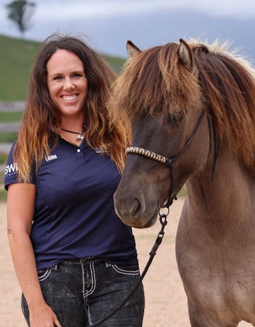 Laura Hall and her Icelandic horse