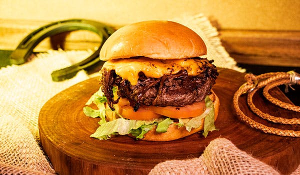 Hamburguer de costela artesanal